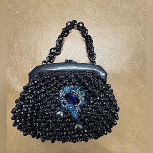 Vintage beaded purse with brooche